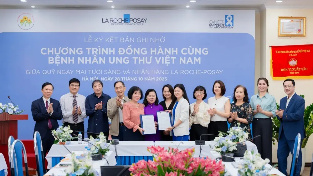 Hơn 100.000 bệnh nhân ung thư được hỗ trợ y tế